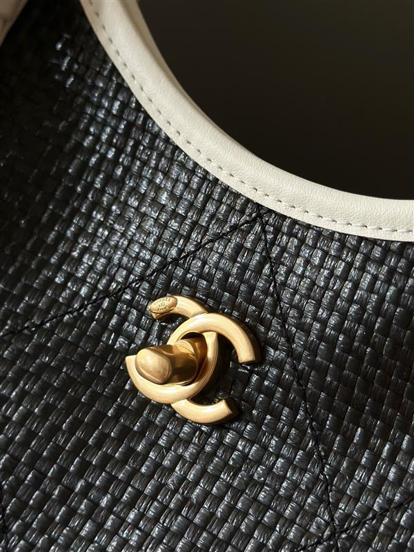 2026131204527158 700